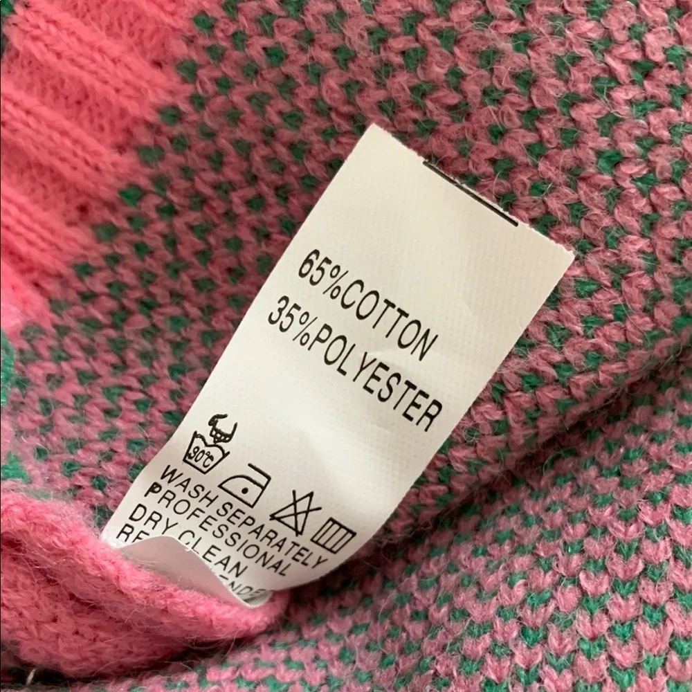 Vibrant Pink and Green Crew Neck Sweater with Geometric Patterns - Picture 3 of 4